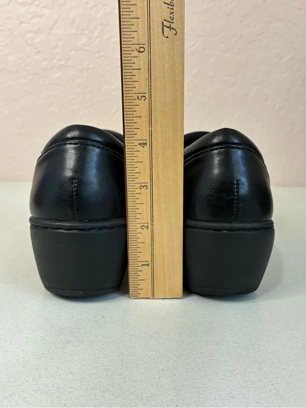 Clarks Channing Essa Black Leather Loafer Side  Zip Womens 9 Comfort Office